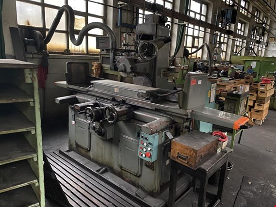 Used TOS HOSTIVAR BPH300 PLANE GRINDER with magnetic plate + accessories for Sale (Auction Premium) | NetBid Industrial Auctions